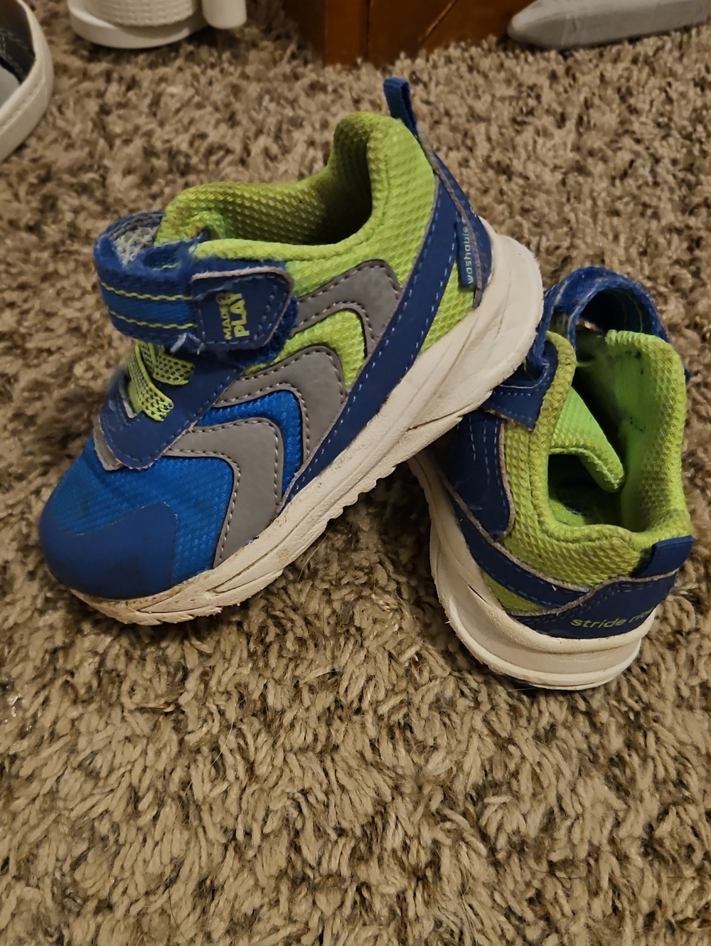 Stride Rite Toddler Blue and Green Velcro Athletic Sneakers, Size 5